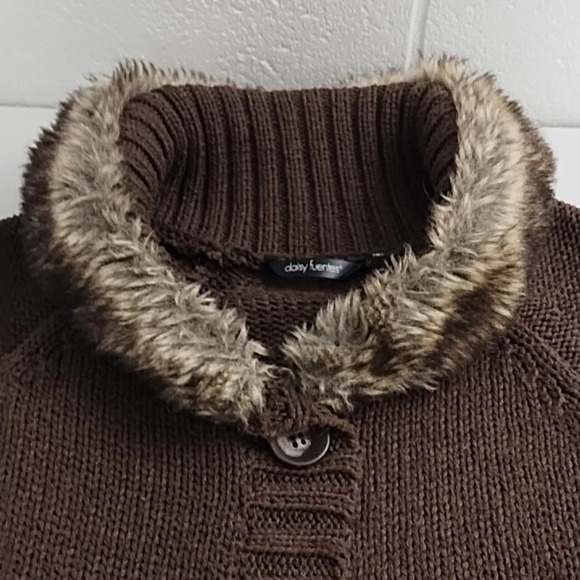 Daisy Fuentes Brown Button-up 3/4 Sleeve Faux Fur Trimmed Cardigan Jacket - Picture 5 of 17